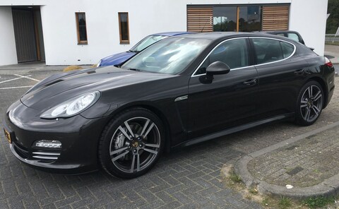 Porsche Panamera 4S