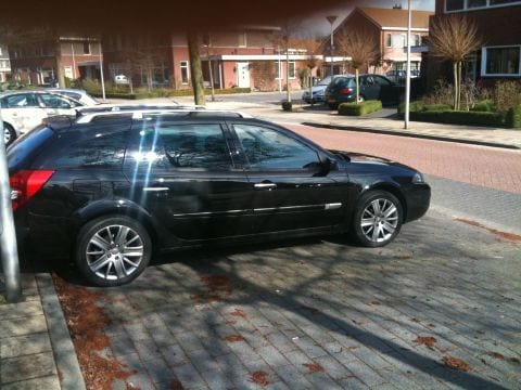 Renault Laguna Grand Tour 2.0 dCi 175 GT (2006)