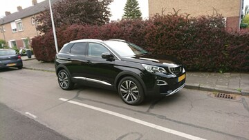 Peugeot 3008 Allure 1.2 PureTech 130 (2019)