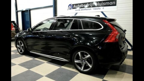 Volvo V60 D6 AWD Plugin-Hybrid R-Design
