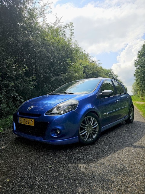 Renault Clio 1.6 16V 128 GT