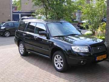 Subaru Forester 2.0 X AWD Premium Black/Silver (2008)