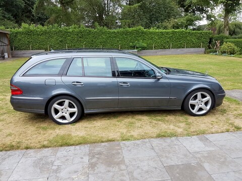 Mercedes-Benz E 220 CDI Avantgarde Combi