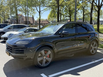 Porsche Cayenne S E-Hybrid (2024)