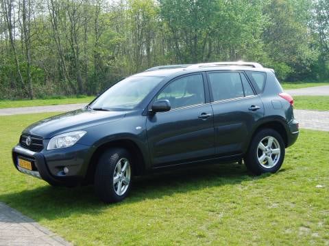 Toyota RAV4 2.0 16v VVT-i Executive (2006)
