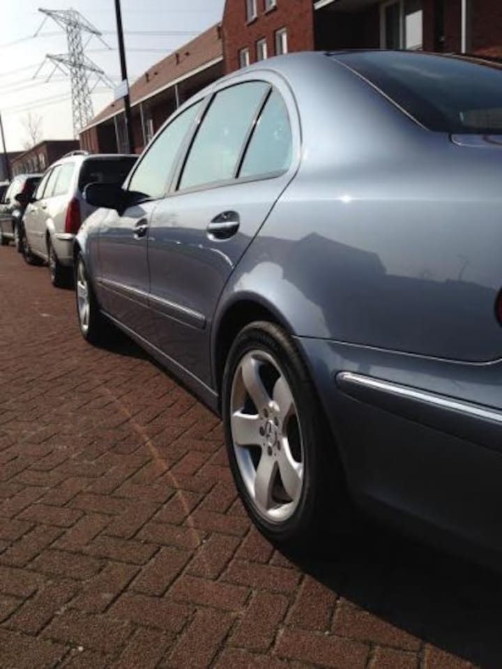 Mercedes-Benz E 200 Kompressor Elegance (2004)