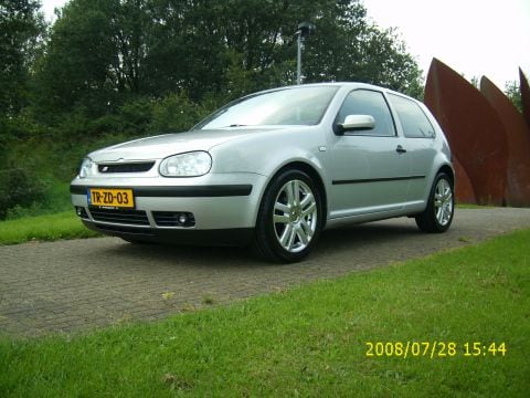 Volkswagen Golf 1.6 Trendline (1998)