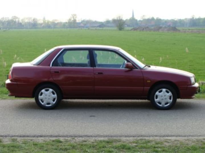 Daihatsu Applause 1.6i (2000)