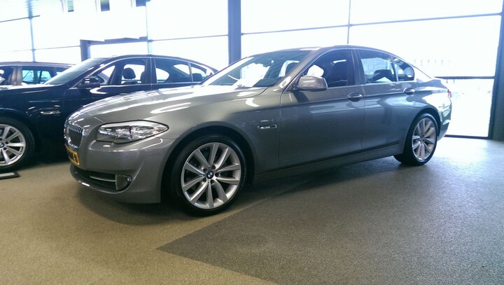 BMW 520d Executive (2010)