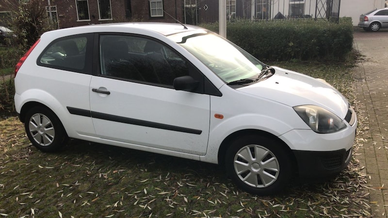 Ford Fiesta 1.3 Champion (2006)